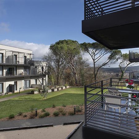 Aparthotel Domitys L'Amarante Cahors Esterno foto