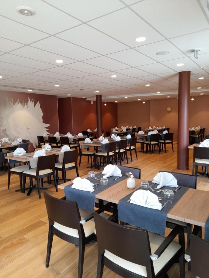 Aparthotel Domitys L'Amarante Cahors Esterno foto